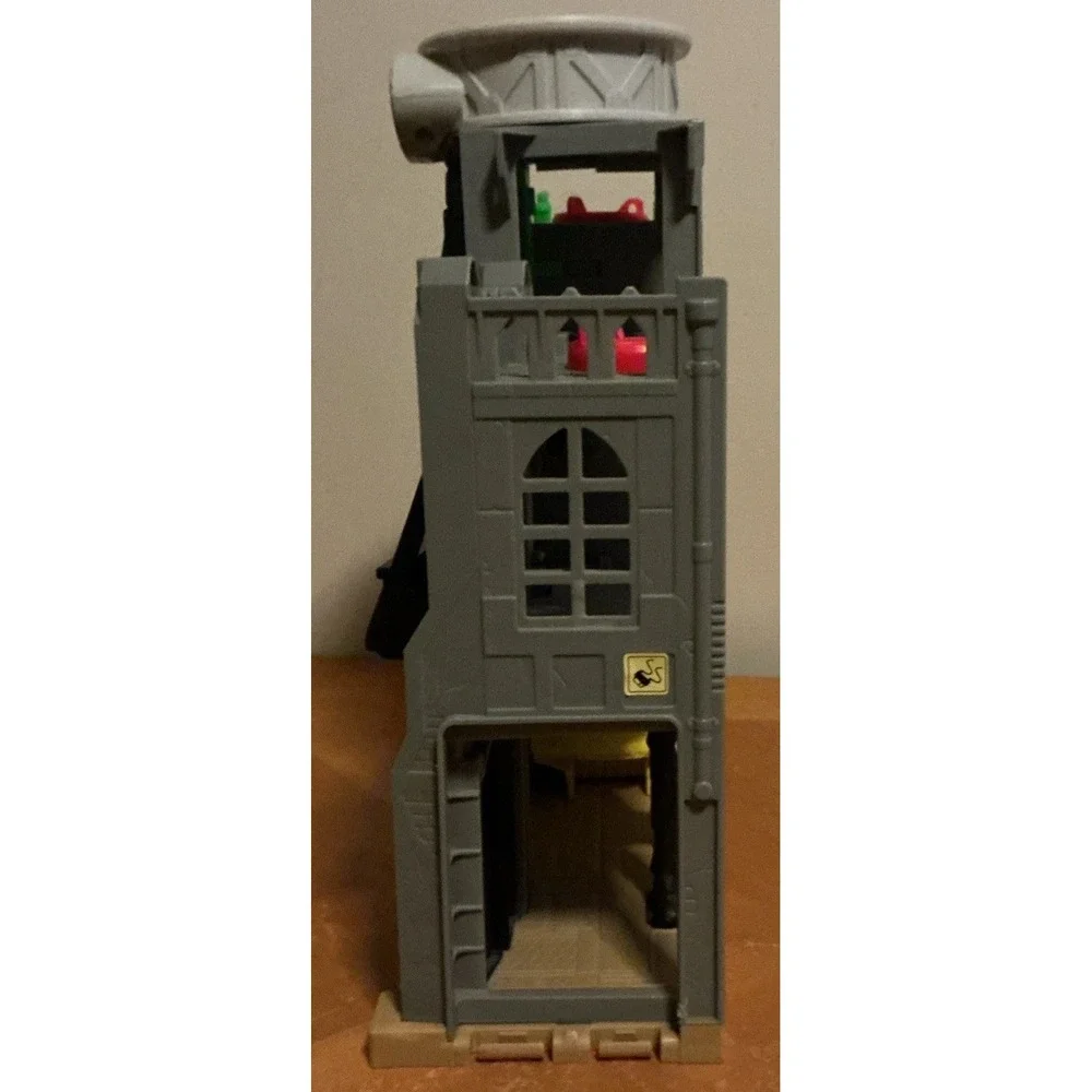 IMAGINEX DC Batman Bat Cave Play House Fisher Price Large Interactive Toy‎ Set
